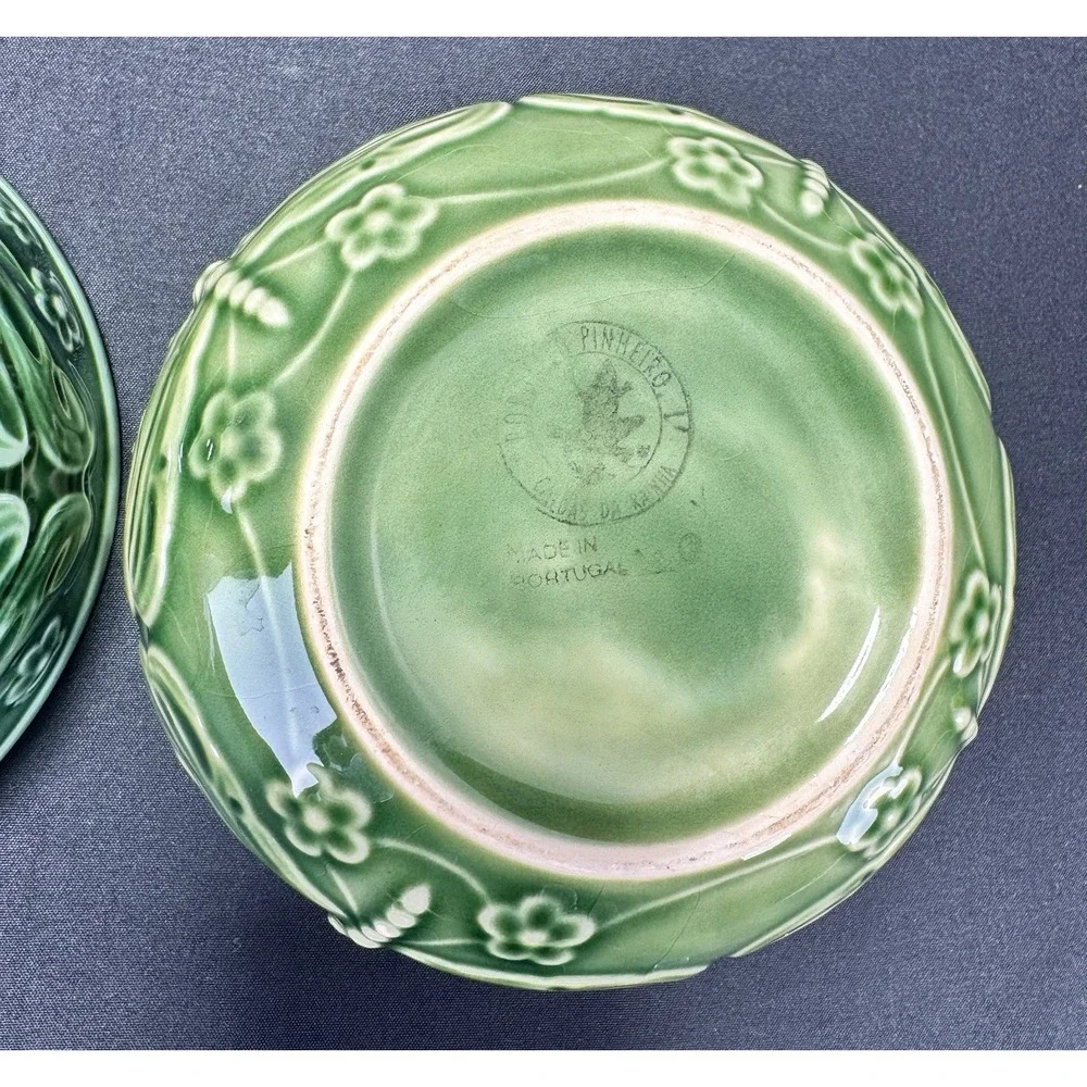 Bordallo Pinheiro Dragonfly Green Majolica Coupe Cereal Bowls 2 Portugal Display
